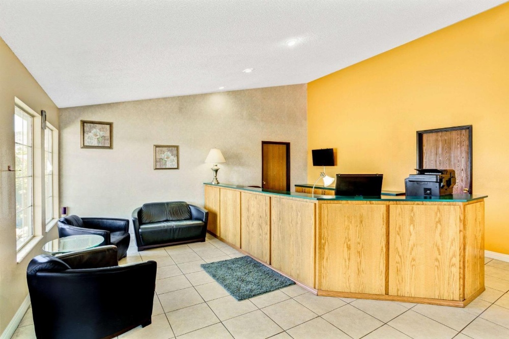 Days Inn by Wyndham Carson City Main image